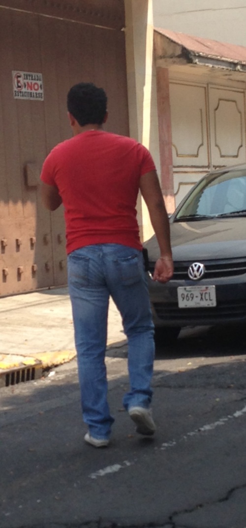 Culos de hombres: Bicolor apretadito